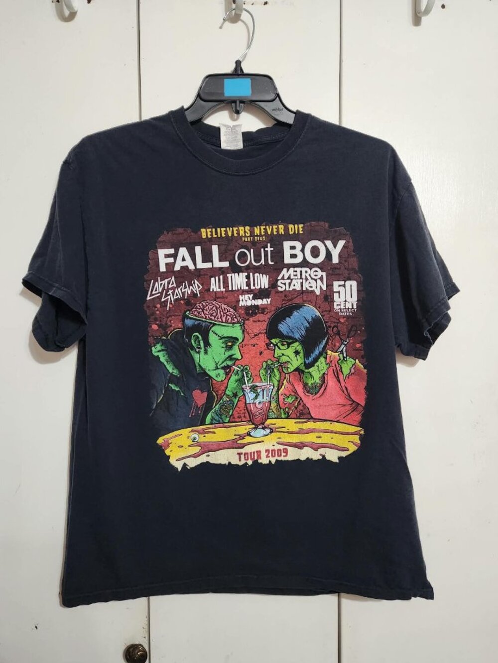 RARE VTG Fall Out Boy 2009 Tour T Shirt Believers Never Die Jerzees XL 50 Cent